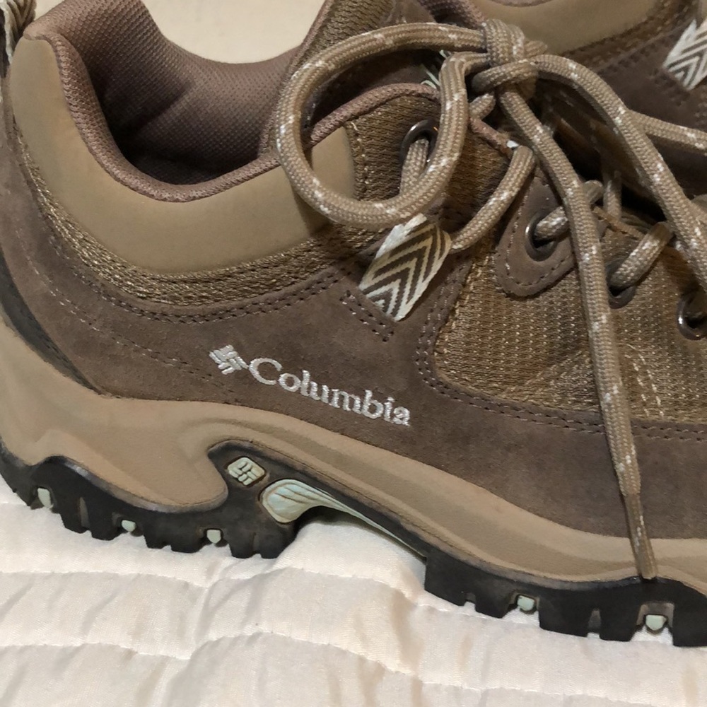Women’s Columbia Birke Trail Tan Hiking Shoes